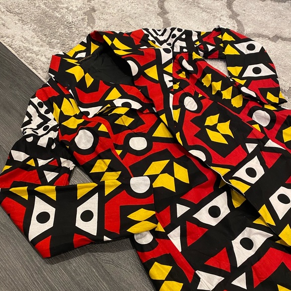 Abstract pattern trench coat - Picture 2 of 5